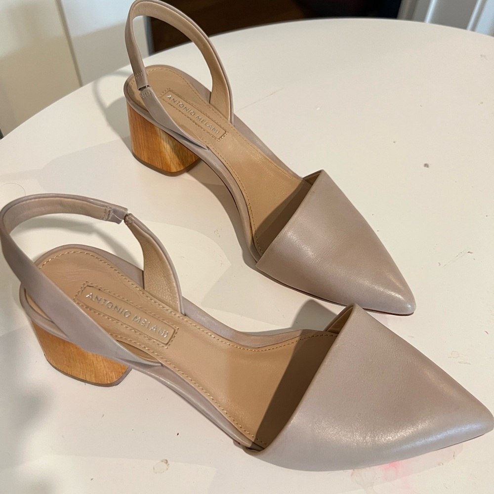 Antonio Melani Women's Beige Slingback Heels
